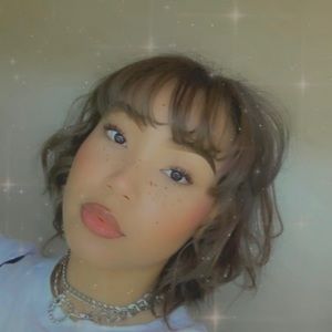 Meet your Posher, Celeste